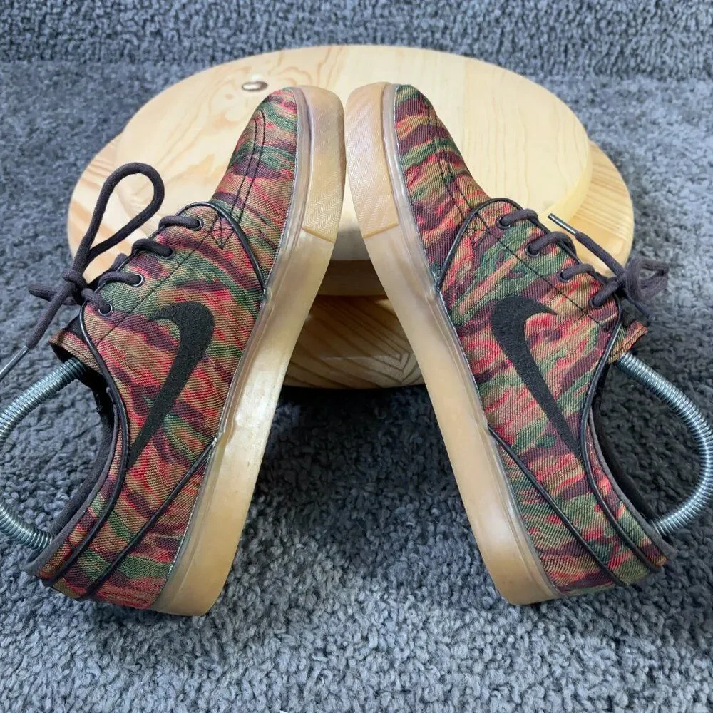Nike SB Stefan Janoski Skate Shoes Mens Size 8.5 Canvas Camo Gum Sole Sneakers
